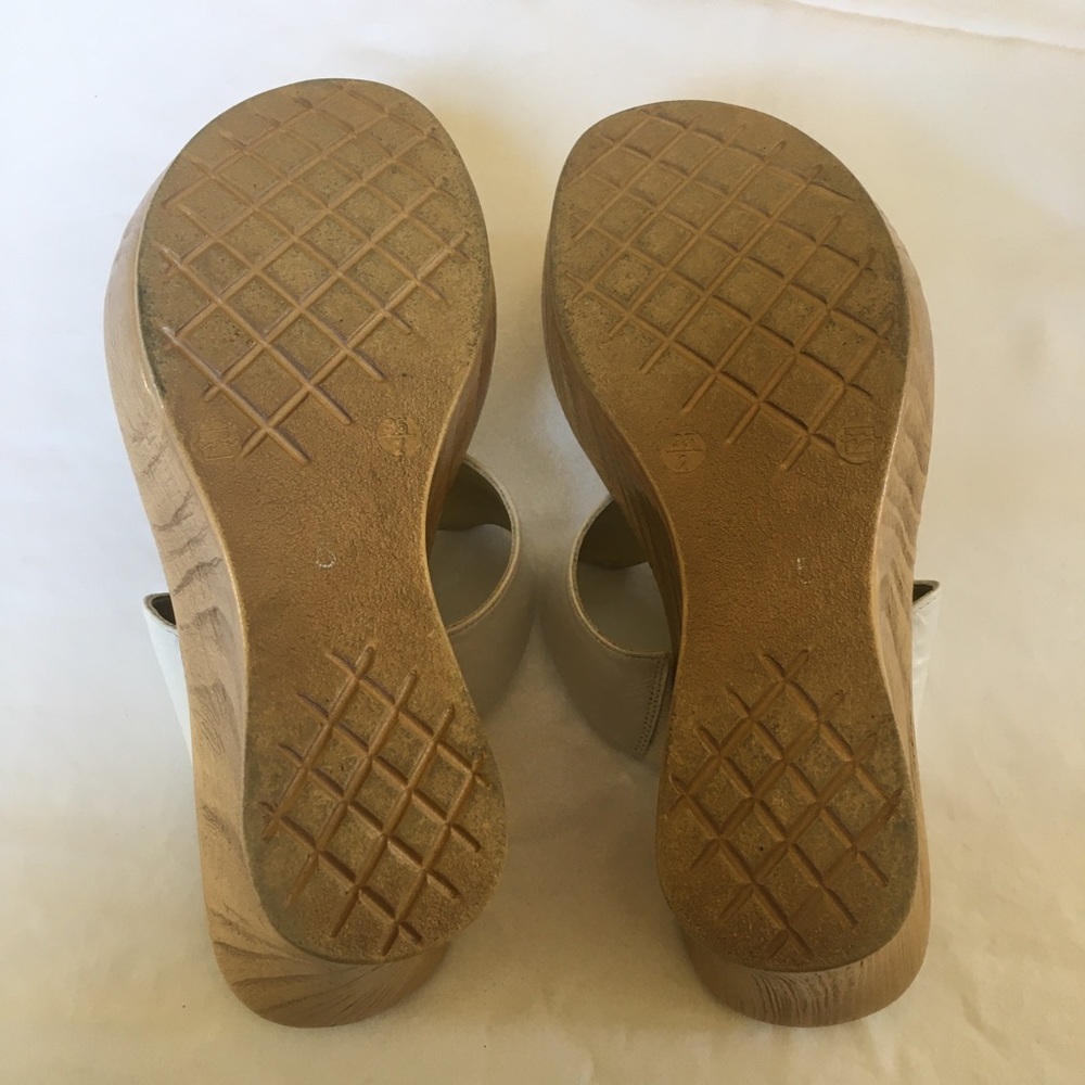 Onex “Tacey” White/Gold Mule, EUC Size 5 - Picture 6 of 7